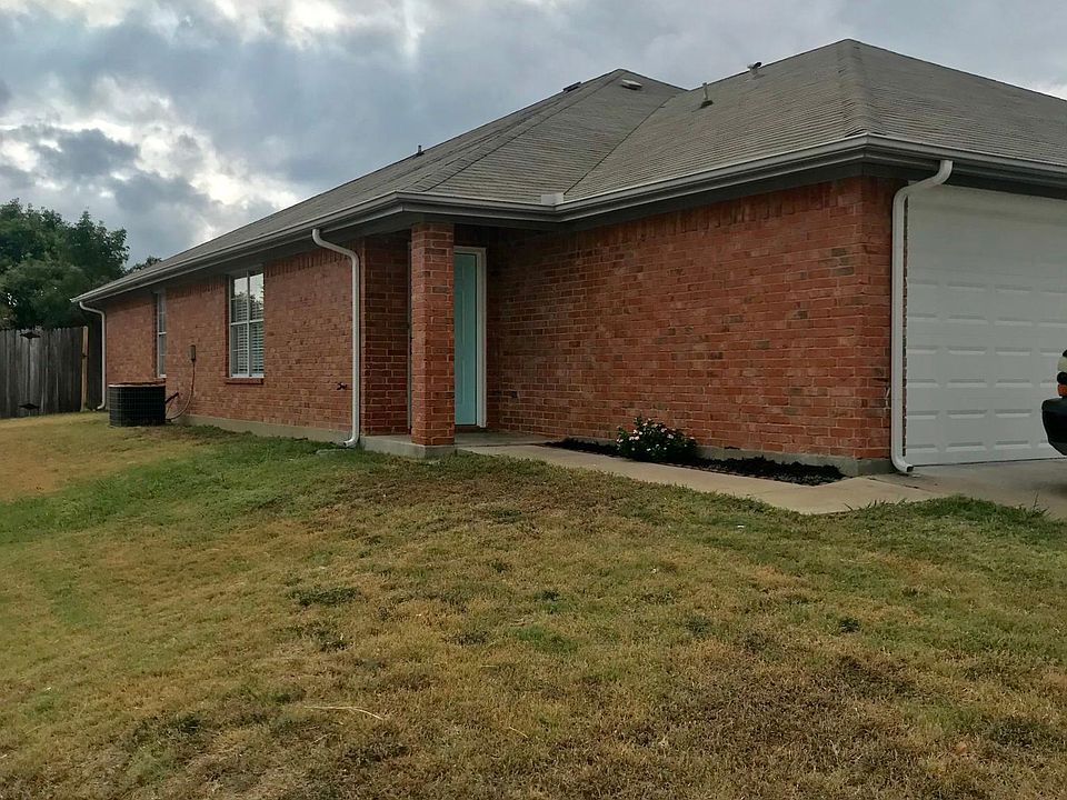 1st image of 322 Schumacher Dr