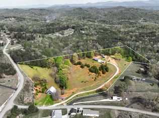 217 Countryside Ln, Madisonville, TN 37354