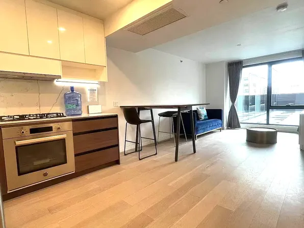 144-49 Northern Boulevard image 1 of 13