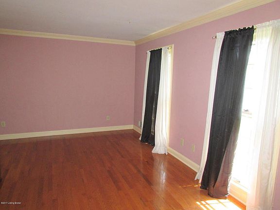2nd image of 4432 Woodgate Ln