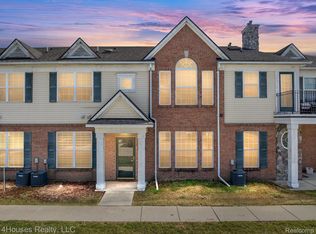 23840 Northstone Village Dr #D, Taylor, MI 48180