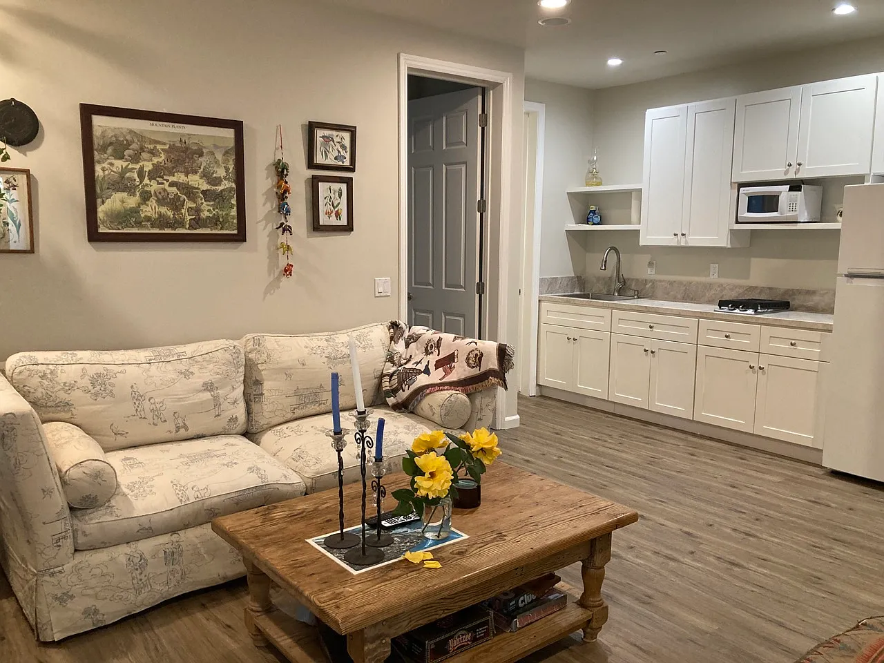 1 bed, 1000 sqft, $2,300 — Photo 1