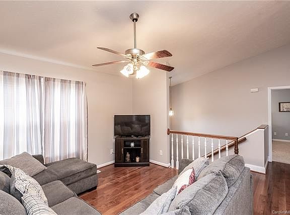 5th image of 1586 Nakoma Ct