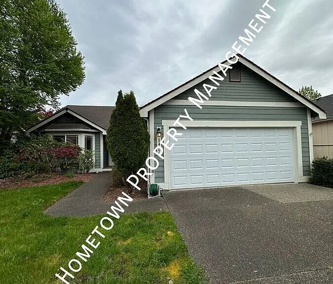 5407 Komachin Loop SE — Photo 2