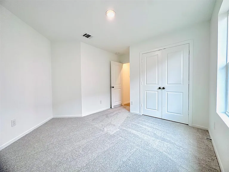 27527 Sunterra Village Dr — Photo 9