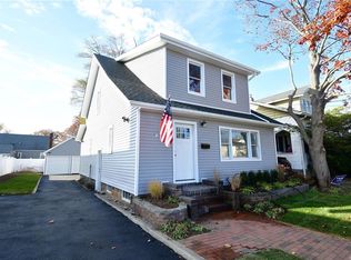 2906 Oceanside Rd, Oceanside, NY 11572