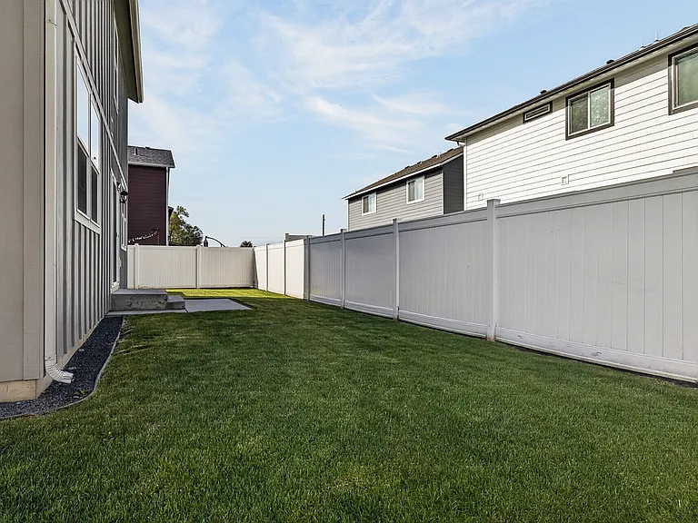 1007 N Viewmont Rd — Photo 14