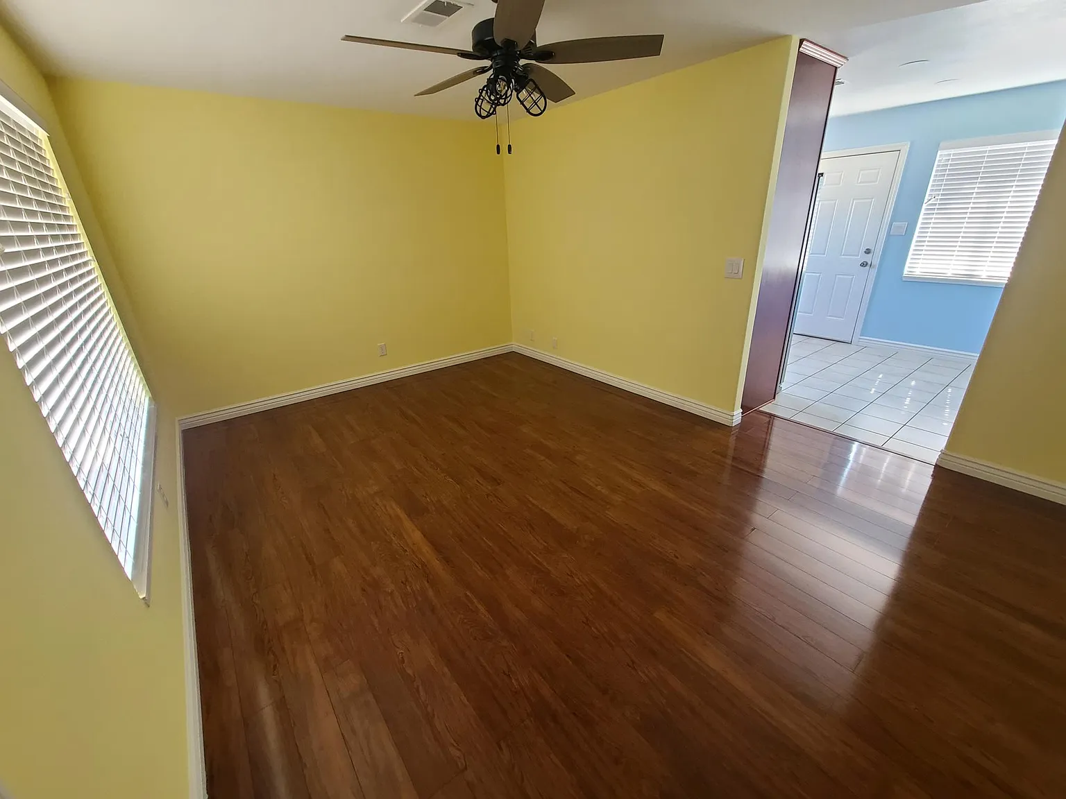 2 bed, 875 sqft, $2,595 — Photo 2