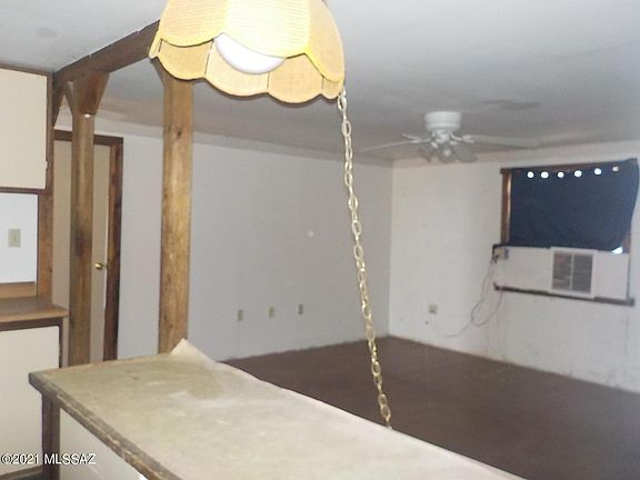 4th image of 270 S Quail Dr