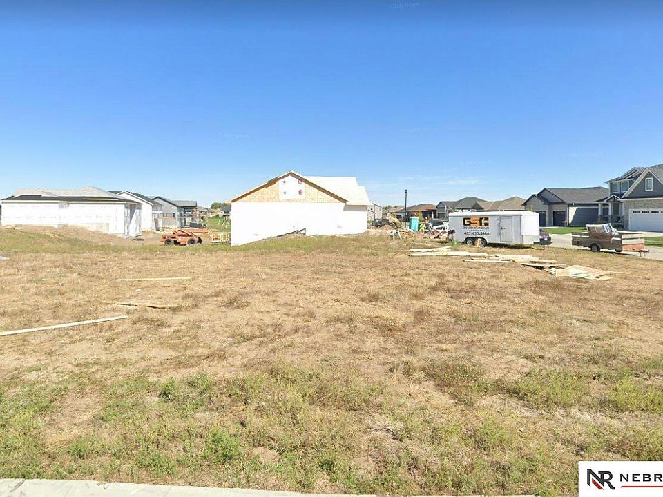1st image of 7212 N 49th St