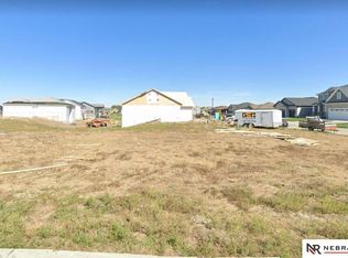 7212 N 49th St, Lincoln, NE 68514