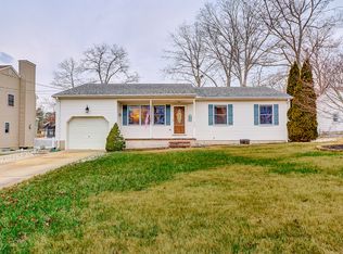 232 Pulley Ave, Manahawkin, NJ 08050