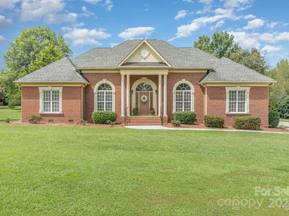 1901 Windmere Dr, Monroe, NC 28110