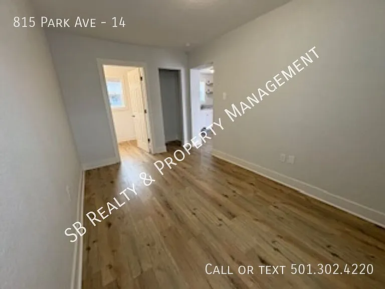 815 Park Ave #14 — Photo 12
