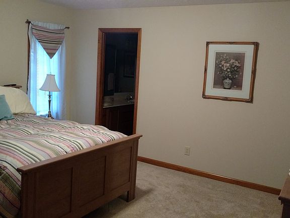 2nd image of 7147 Fox Hollow Ct