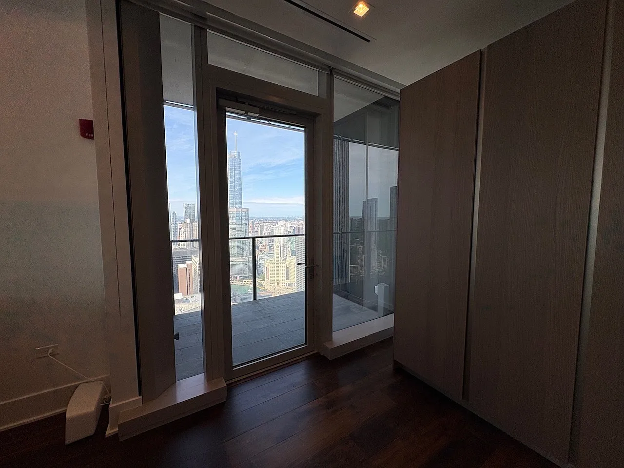 3 bed, 2135 sqft, $13,000 — Photo 4