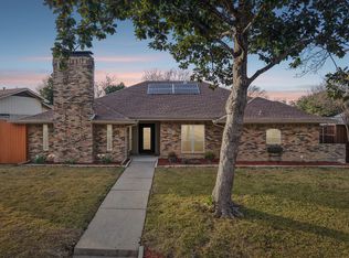 1905 Country Club Dr, Plano, TX 75074