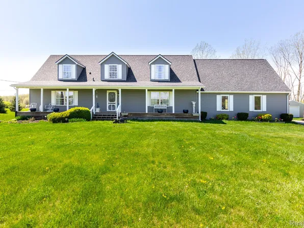 5164 Marsh Rd, China, MI 48054