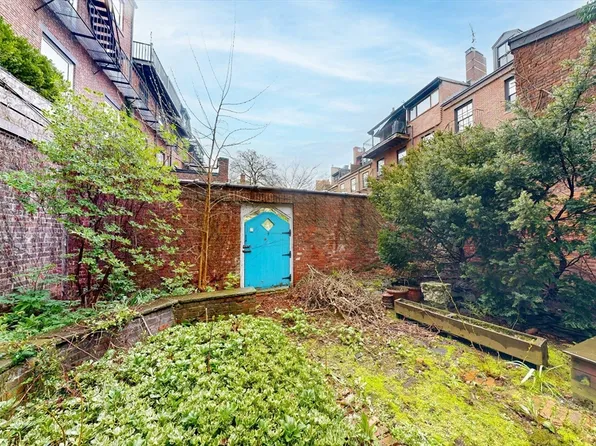 37 Mount Vernon St APT 1, Boston, MA 02108