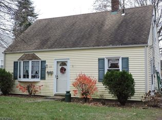 22 Cathy Ave, Hawthorne, NJ 07506
