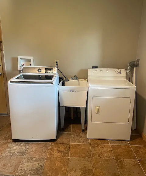 402 Cary Jay Blvd — Photo 17