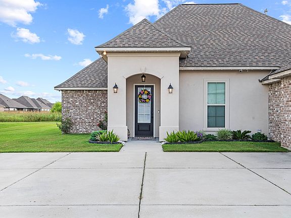 2nd image of 277 Peacock Pointe