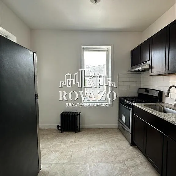 52-64 4th Ave #23A — Photo 1