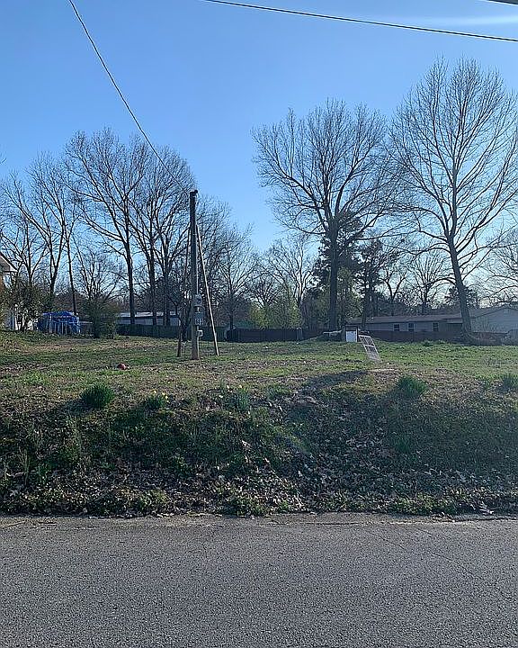 1st image of 603 E South St