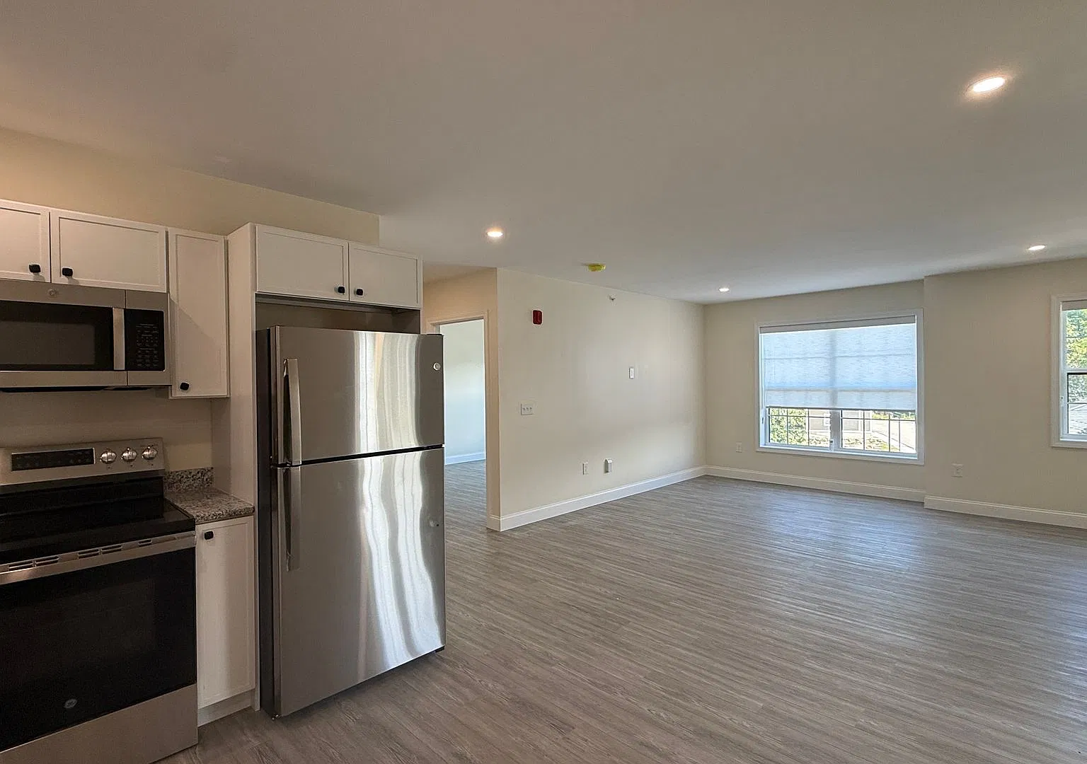 725 Central Unit 303 — Photo 3