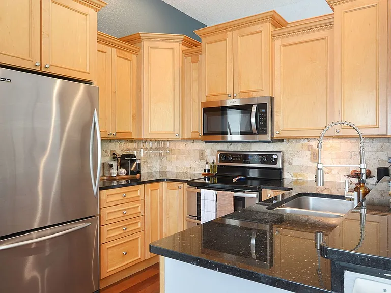617 Tropical Breeze Way — Photo 11