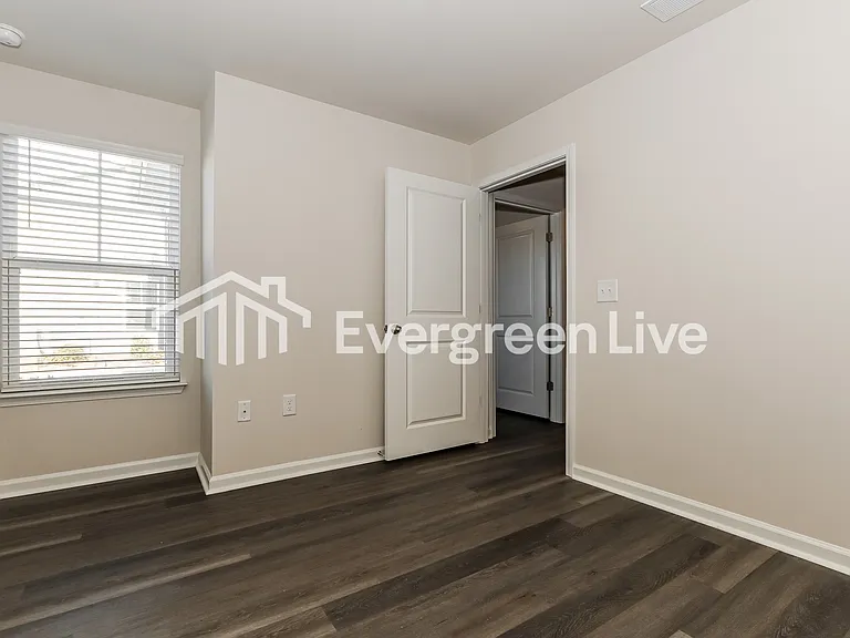 2296 Courtina Way — Photo 10