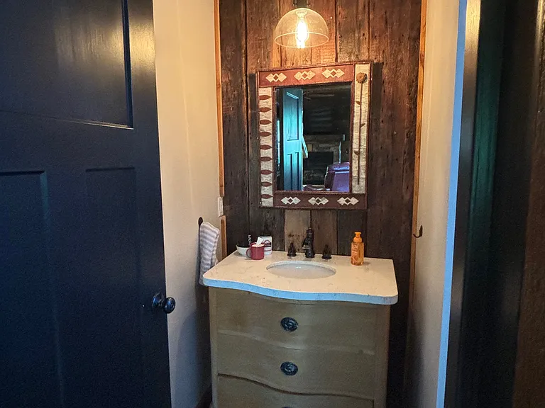 1st Floor bathroom, tub/shower combination
