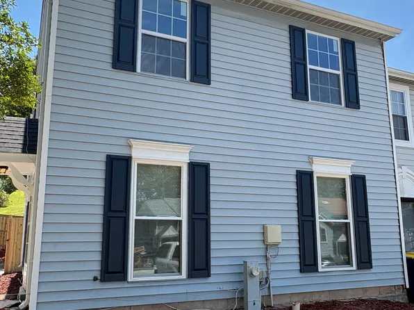 2745 Red Oak Ln, Lanham, MD 20706