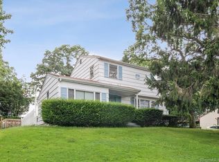 33 Texas Dr, Oakdale, CT 06370