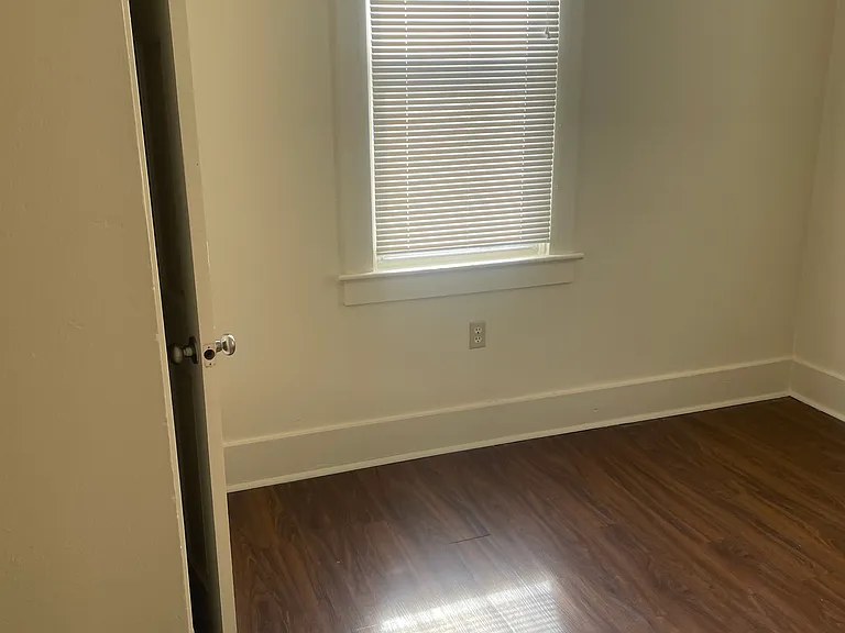 2313 Sheffield Rd — Photo 1