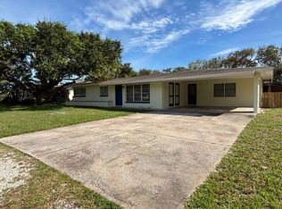 819 E 13th Ave, New Smyrna Beach, FL 32169