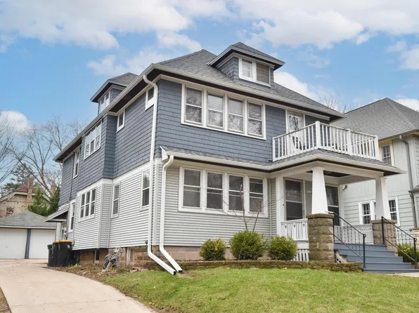 6633 West Lloyd STREET #35, Wauwatosa, WI 53213