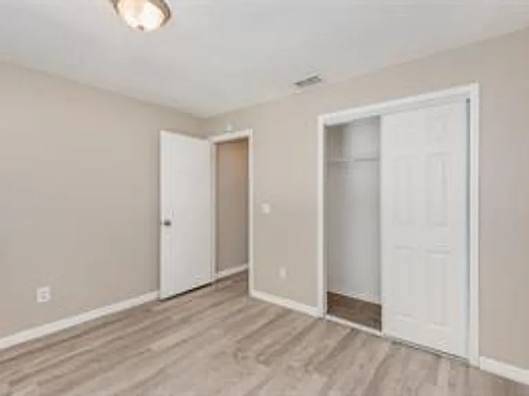 3846 Long Grove Ln — Photo 20