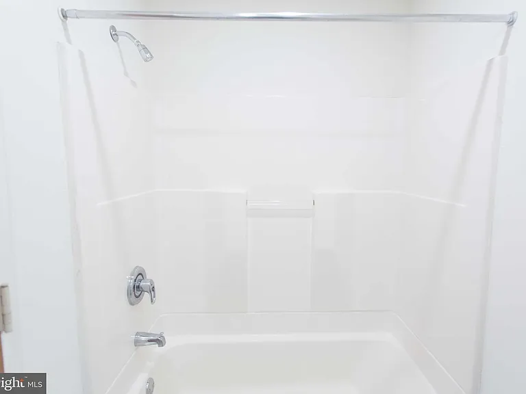 1600-3 Walnut St #805 — Photo 16