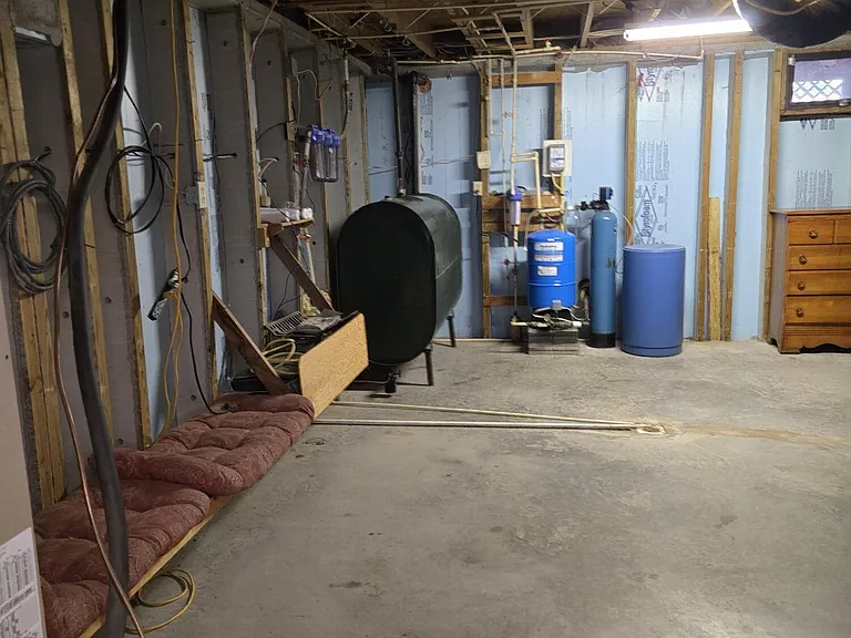737 Shuck Rd — Photo 10
