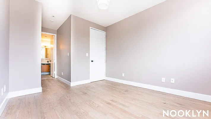 Rented by Nooklyn NYC LLC | media 22