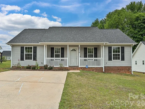 2015 Slater Springs Dr, Charlotte, NC 28216