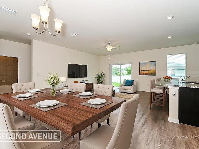 2728 NE 6th Pl — Photo 7