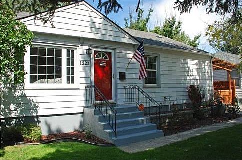 2nd image of 1223 Poly Dr