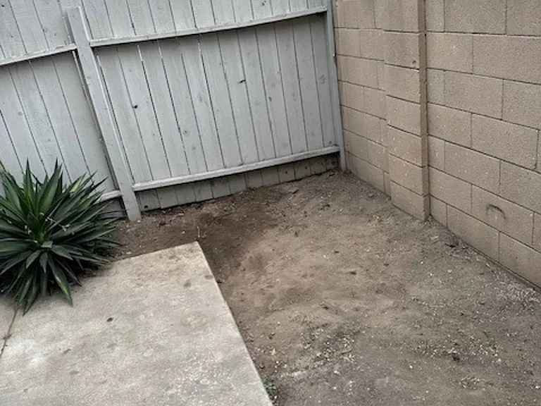 7042 Fenway Dr — Photo 12