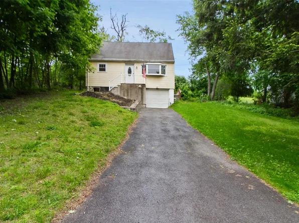 16 Tiger Road, Hopewell Junction, NY 12533
