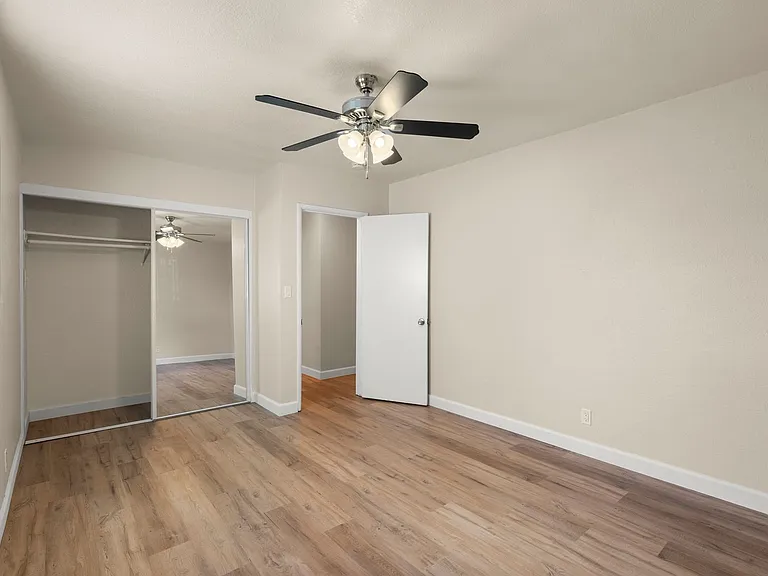 Briarwood Apartments - Riverside, CA — Photo 43