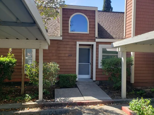 2456 Lakeview Drive, Santa Rosa, CA 95405