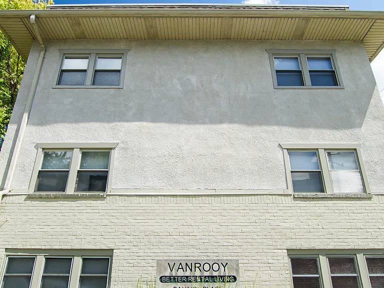 Pavilion Place — Photo 13