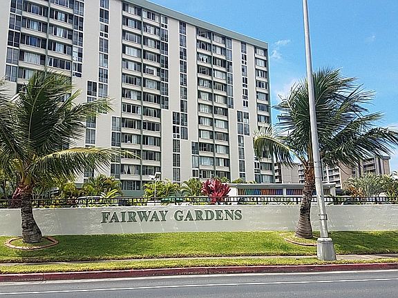 Fairway Gardens from the street